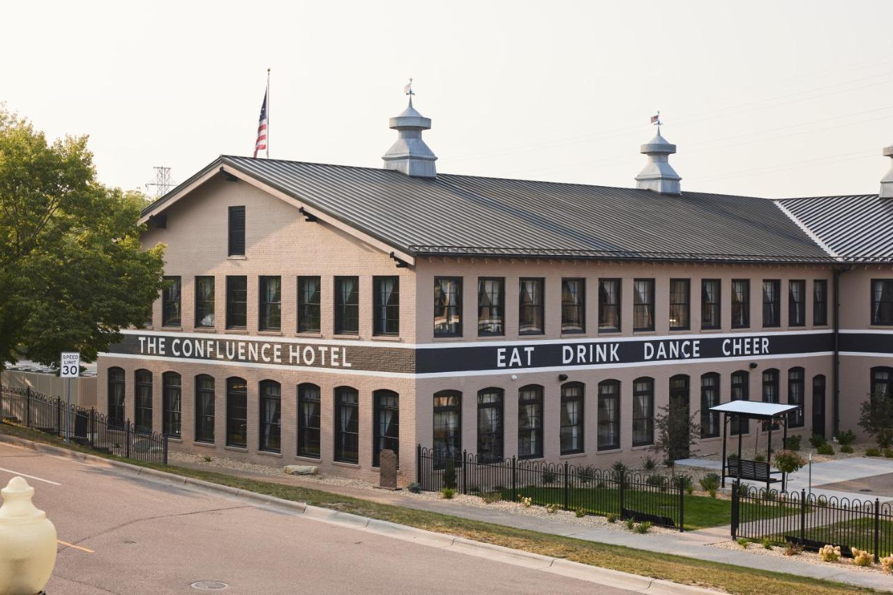 The Confluence Hotel Hastings Exterior foto